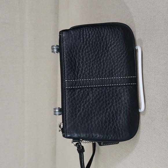 Coach Handbags - COACH PEBBLED LEATHER WRISTLET BFPM-05-128